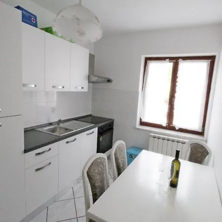 Apartman Leo With Pool Umag