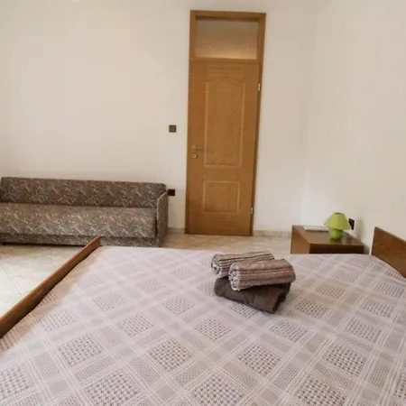 Apartman Leo With Pool Umag