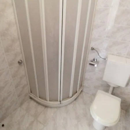 Leo With Pool Apartman Umag